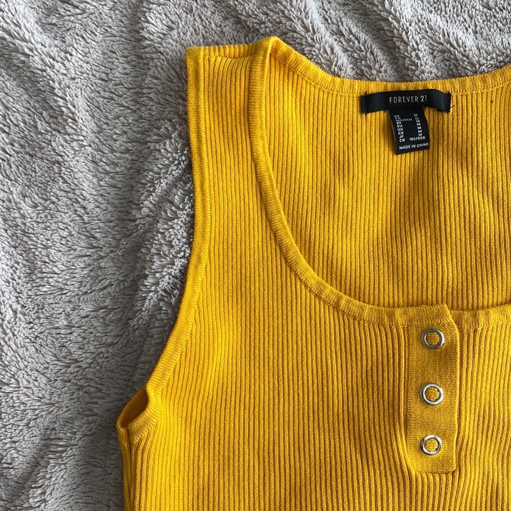 Forever 21 tank